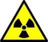 Le monde vit désormais en gardant un œil inquiet sur les centrales nucléaires japonaises. Suite au séisme et au tsunami, le risque nucléaire semble en effet sérieux. La population locale déjà dévastée s’y prépare tant bien que mal, notamment en absorbant un comprimé antiradioactivité à base d’iode.