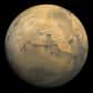 Sur Mars, le rover Curiosity étudie aussi l'atmosphère et notamment sa composition isotopique pour le carbone et l'oxygène. Les instruments du laboratoire Sample Analysis at Mars (Sam) confirment que l'atmosphère de Mars s'est échappée dans l'espace en grande partie voilà quatre milliards d'années environ.