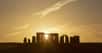 À Stonehenge, le solstice d’été est un moment très particulier. Et cette année, il fera l’objet d’un live Facebook sur la page de English Heritage. © Phil, Adobe Stock