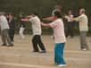 Le tai-chi, cet art martial ancestral conçu pour développer le corps et l’esprit, permettrait d’améliorer la qualité de vie et le bien-être des personnes souffrant d’insuffisance cardiaque.