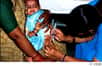La vaccination pédiatrique permet d'éviter de nombreux décès chaque année dans le monde, grâce notamment à la baisse du prix de plusieurs vaccins, une baisse saluée par le Fonds mondial pour les vaccins et l’immunisation. Mais ces efforts doivent être maintenus.