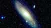 La galaxie spirale Andromède s’est structurée il y a moins de 3 milliards d’années, à la suite d’une collision majeure survenue entre deux galaxies. C’est la conclusion rapportée par une étude adossée à des moyens de calculs informatiques sans précédent et dirigée par un astronome de l’Observatoire de Paris.