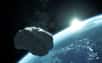 La Nasa vient de revoir à la baisse la probabilité d'une collision avec l'astéroïde Apophis le 13 avril 2036. Découvert en 2004, ce petit corps céleste de près de trois cents mètres va, c'est sûr, raser la Terre un autre 13 avril, en 2029. De nombreux télescopes le traquent.