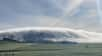 La cascade de nuages est un fait lié au brouillard qui s'écroule au-dessus des monts du Jura. © SébastienPopulaire, Météo Franc-Comtoise