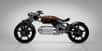 Curtiss Motorcycles surprend une fois de plus avec un nouveau concept de moto électrique au design radical. Malgré ses airs de prototype, elle sera bel et bien commercialisée l'année prochaine… Pour 75.000 dollars !