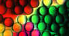 Boîte de pailles fluorescentes. © Dave Gough, CC by-nc 2.0