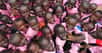 La 30e journée mondiale de lutte contre le sida se déroule le premier décembre. L’occasion de rappeler qu’encore 150.000 personnes sont touchées par le VIH en France, où chaque année 6.000 patients apprennent leur séropositivité. Le combat se poursuit avec la recherche d’un vaccin notamment. Mais dans le monde ce sont des millions de personnes qui sont concernées, adultes et enfants, notamment en Afrique subsaharienne. Voici 10 informations importantes et parfois méconnues sur la situation du Sida dans le monde.