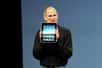 Steve Jobs présente le premier iPad à San Francisco le 27 janvier 2010. Le concept de tablette, c'est-à-dire d'assistant personnel facile à utiliser et regroupant des informations personnelles et des moyens de télécommunication, remonte à plusieurs décennies. © William Avery/Wikimedia Commons