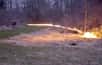 Aux États-Unis, la société Throwflame commercialise un véritable lance-flamme qui s’adapte aux drones de type industriel.