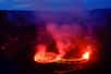 Depuis quelques semaines, une nouvelle éruption a débuté au Nyiragongo, un volcan de la chaîne volcanique des Virunga située à l’est de la République démocratique du Congo. La situation géopolitique oblige malheureusement à une observation satellitaire de l’activité, qui est donc forcément parcellaire, mais celle-ci semble indiquer le retour d’un lac de lave au fond du cratère sommital…
