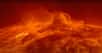 La couronne de notre Soleil est mystérieusement chauffée à des millions de degrés. Depuis quelque temps, les astronomes soupçonnaient de minuscules explosions d’en être responsables. Ils en ont enfin observé des preuves directes. Des nanojets qui éclairent le phénomène de chauffage de l’atmosphère de notre étoile.