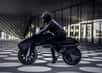 La firme allemande BigRep vient de dévoiler la toute première moto électrique entièrement fabriquée par impression 3D. Son design singulier illustre la liberté qu'octroie cette technique de fabrication.