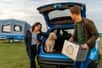 Nissan a présenté un concept de camping high-tech qui repose sur des batteries de voitures électriques recyclées dans un système portable capable d’alimenter une petite caravane gonflable.