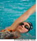 La natation sur le dos peut s'intégrer dans la prise en charge de la scoliose idiopathique. © Christophe Schmid, Fotolia