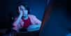 La lumière bleue émise par nos écrans peut avoir des conséquences néfastes sur la santé, chez les enfants notamment. © lipik, Shutterstock