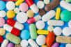 Pour la neuvième année consécutive, la revue Prescrire publie la liste noire des médicaments possédant une autorisation de mise sur le marché (AMM). Voyons ce qui a changé depuis l'article que nous avions écrit l'année précédente.