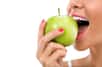 Les Granny Smith, célèbres pommes vertes, seraient parmi les variétés les plus efficaces pour lutter contre l'obésité. Selon une étude états-unienne, les composés qu'elles contiennent aideraient à la formation d'une flore intestinale protectrice contre cette maladie.