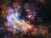 Pour fêter les 25 ans d’Hubble, la Nasa et l’Esa nous offrent un merveilleux feu d’artifice céleste, comme le télescope spatial en a le secret. Ce tableau inédit nous dépeint dans le visible et le proche infrarouge la nébuleuse Gum 29 et l’essaim Westerlund 2, lequel compte parmi ses 3.000 étoiles quelques-unes des plus chaudes et des plus turbulentes de la Galaxie.