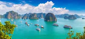 Partir au Vietnam pour découvrir la magnifique Baie d'Halong. © Sergii Figurnyi, Adobe.