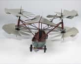 Le musée de l’Air et de l’Espace révèle les secrets du vol avec l'exposition « Flight ». En image, maquette réalisée par Louis Helbringer au 1/10e du pigeon de Cayley (1843) - Rosay-sur-Lieure (France), 1955 - bois et laiton. © Musée de l’Air et de l’Espace, Paris-Le Bourget, Frédéric Cabeza
