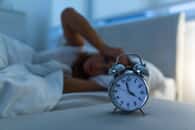 Retrouvez l'équilibre de votre sommeil grâce aux remèdes naturels. © Graphicroyalty, Adobe Stock