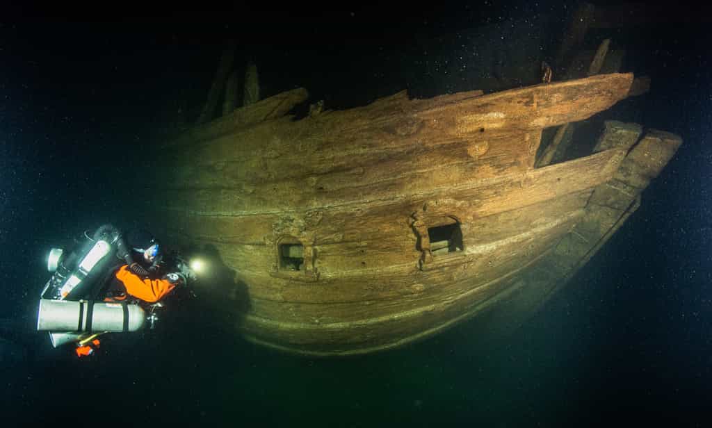 Un navire marchand du XVIIe siècle, découvert dans les eaux de la mer Baltique. © Badewanne Explorations