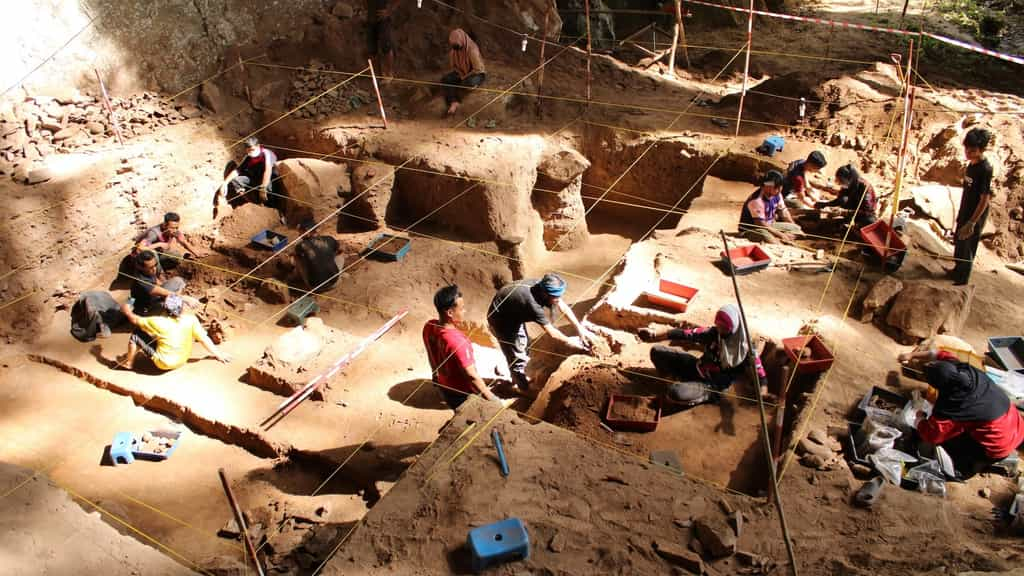 Les fouilles de la vallée de Nenggiri ont permis d’excaver une quantité astronomique d’objets datant du Néolithique. © Nengirri Valley Rescue Excavation