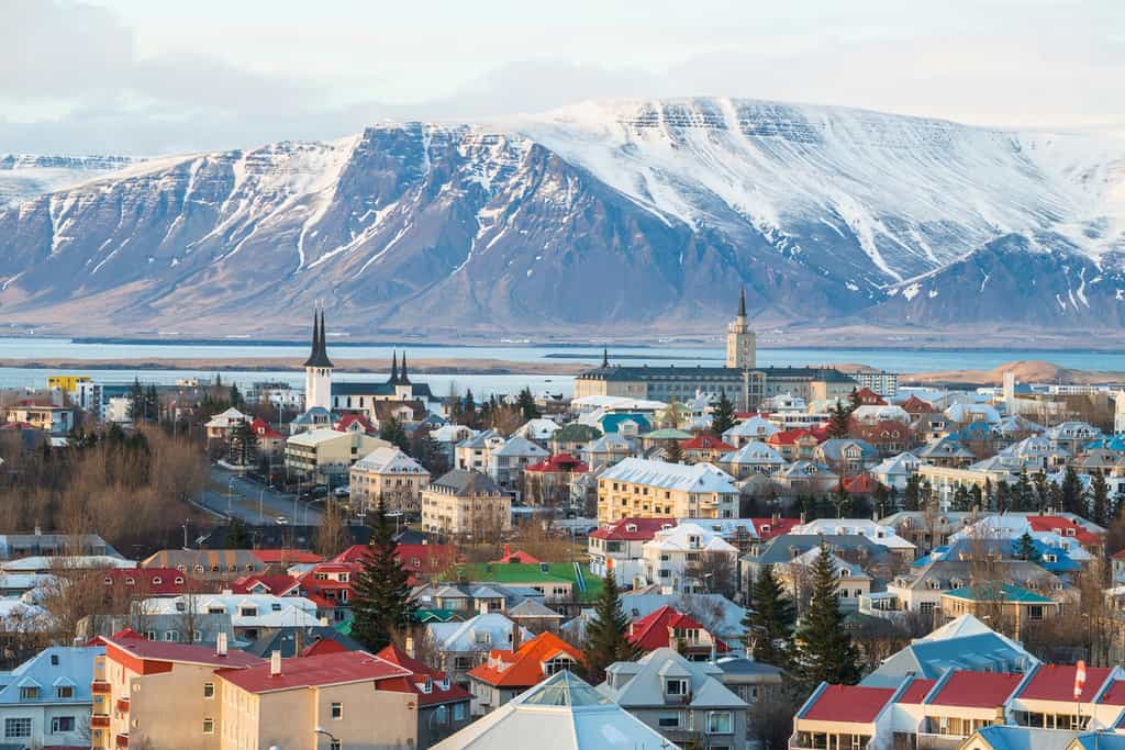 Reykjavik, la ville, capitale de l'Islande, offre à ses habitants (peu nombreux) une vaste surface de verdure. © boyloso, Fotolia
