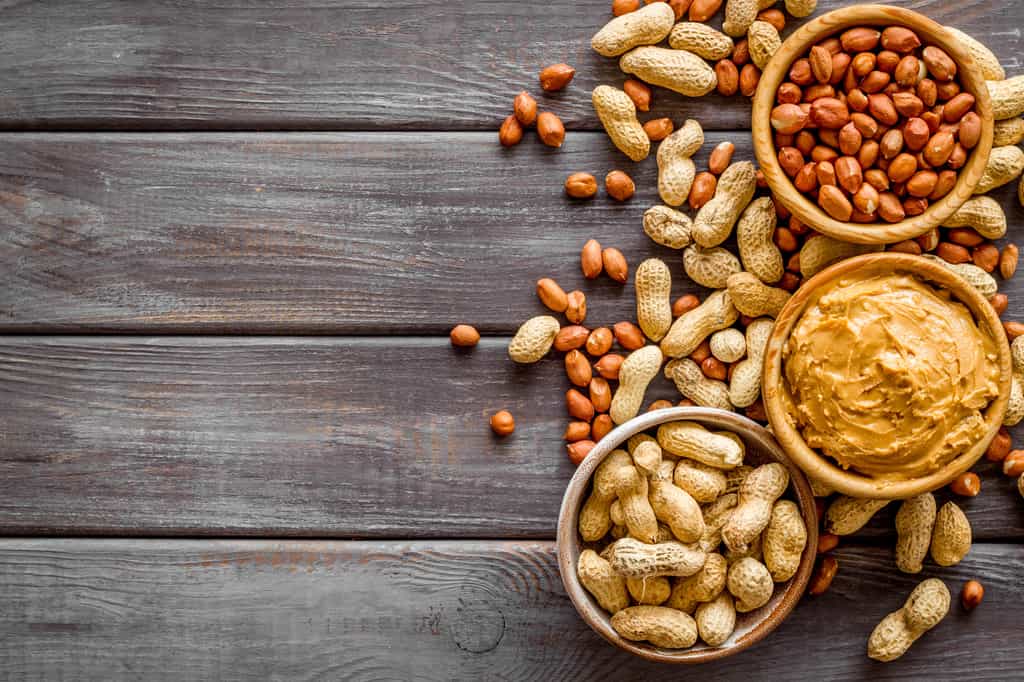En grande quantité, la consommation de cacahuètes pourrait favoriser la propagation d'un cancer déjà existant. © 279photo, Adobe Stock