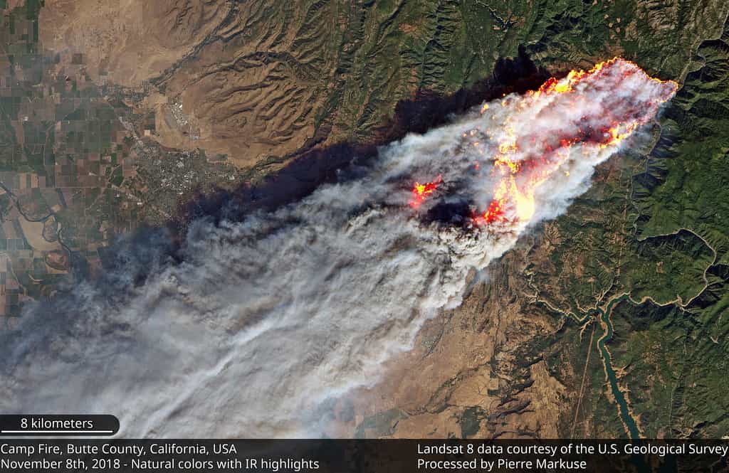 Des incendies meurtriers ravagent la Californie, comme ici le « Camp Fire » dans le nord de l’État vu le 8 novembre par le satellite Landsat 8 de la Nasa et de l’US Geological Survey (USGS). © Pierre Markuse, Flickr, CC By 2.0, USGS