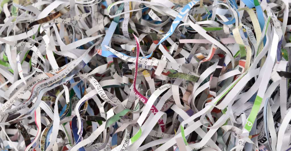 Les papiers constituent une part des déchets industriels banals. © mnirat, Fotolia