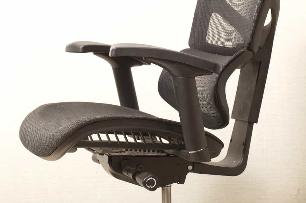Opter pour un fauteuil ergonomique. © Elroi, Adobe Stock