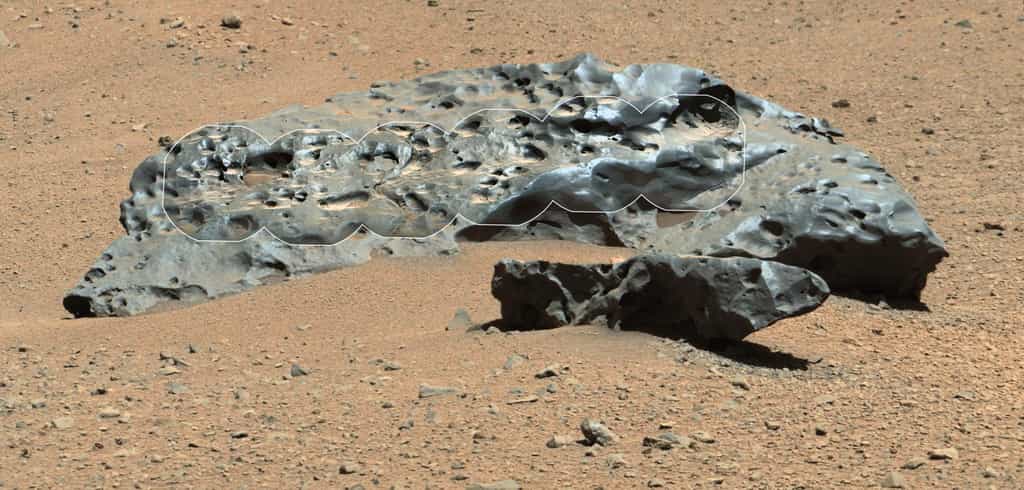 Curiosity observe une météorite sur Mars