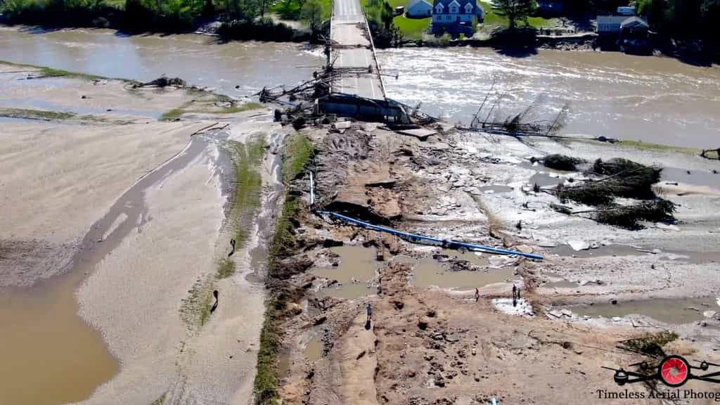Survol au drone de la région de Midland suite aux ruptures de deux barrages © Timeless Aerial Photography LLC, YouTube