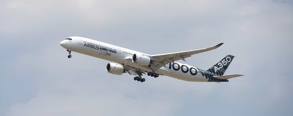 Concurrent du Boeing 787, l’Airbus A350-1000 est capable d’emporter jusqu’à 440 passagers et traverser l’atlantique sur ses deux réacteurs. © Sylvain Biget, tous droits réservés