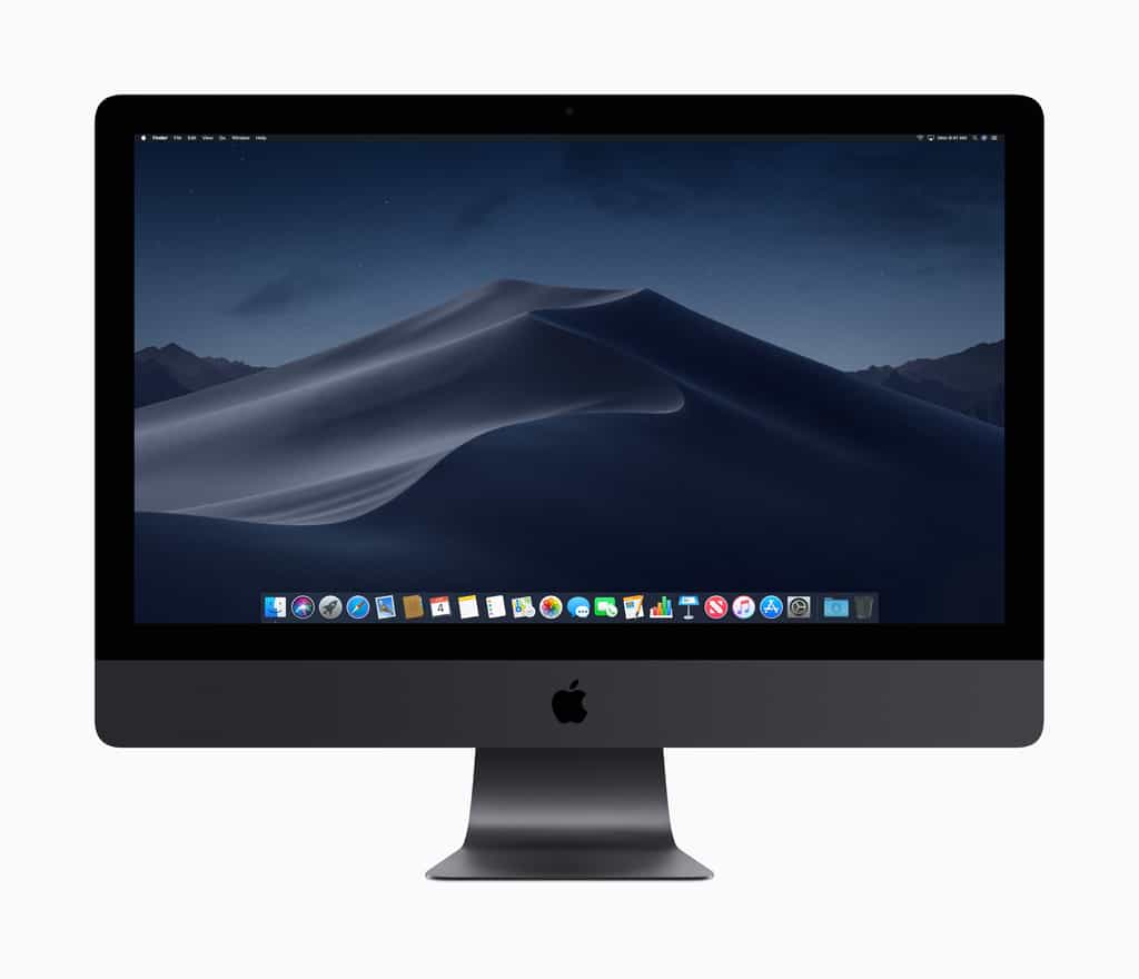 Le MacOS Mojave et son bureau en mode sombre. © Apple
