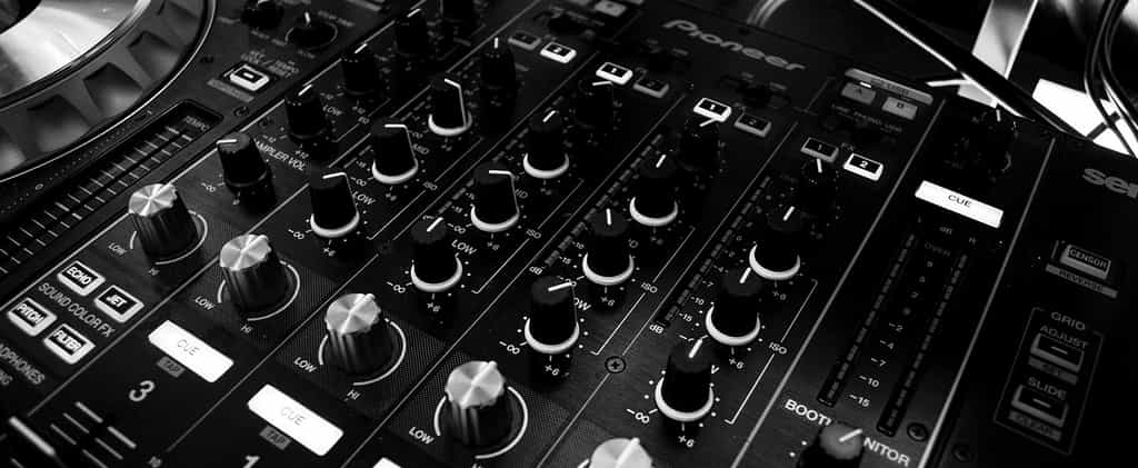 Les logiciels de conversion audio permettent de modifier facilement le format et la compression des fichiers musicaux. © Pixabay.com
