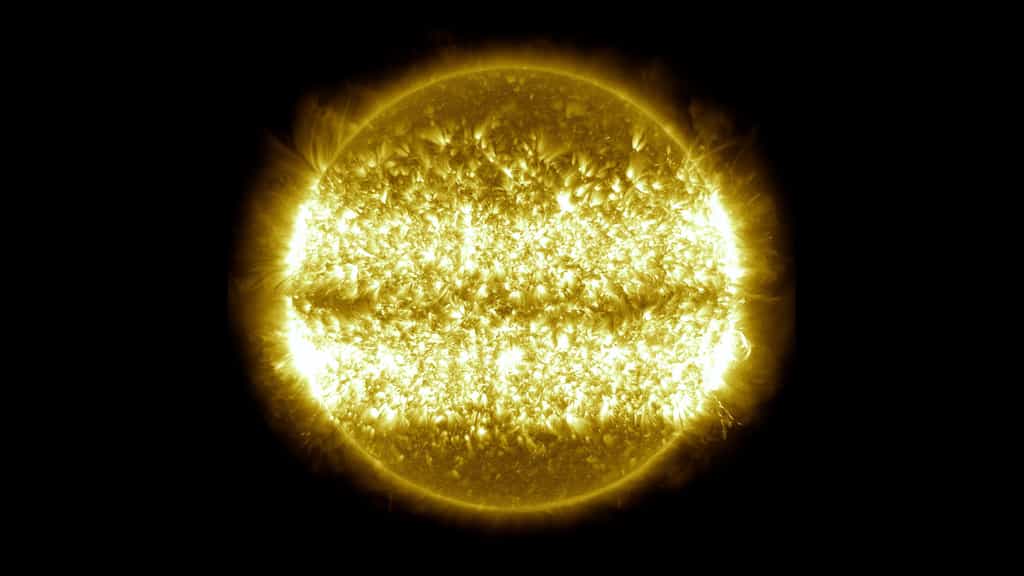 150 images superposées montre 10 ans d'observation du Soleil avec SDO. © Nasa, SDO