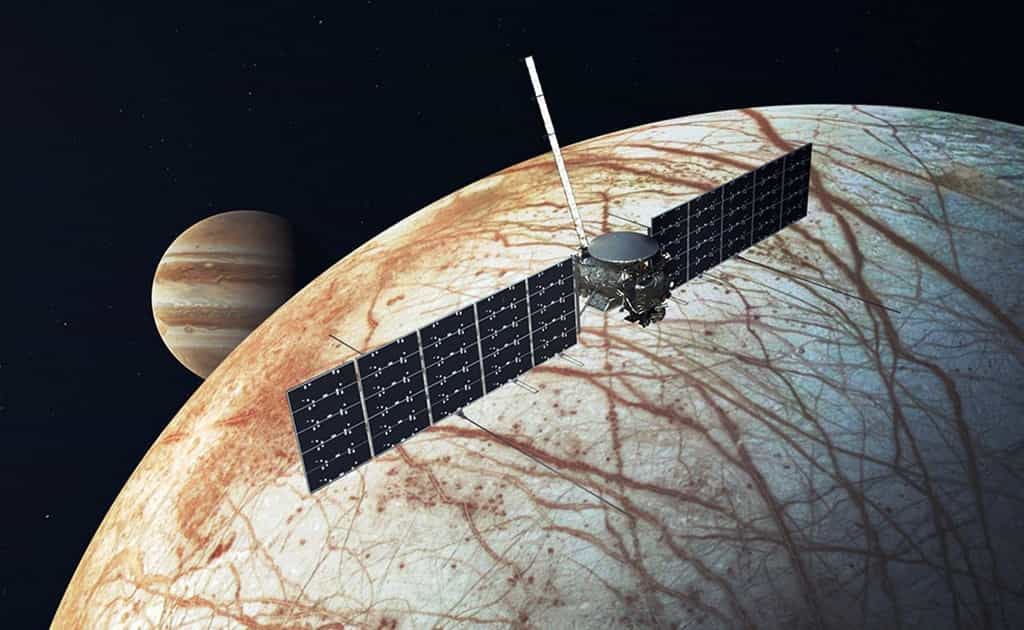 La sonde Juice de l'ESA n'est pas la seule mission à destination des lunes de Jupiter. La Nasa prépare aussi une sonde spécifiquement pour étudier Europe et sa banquise comme le montre cette vision d'artiste. © Nasa