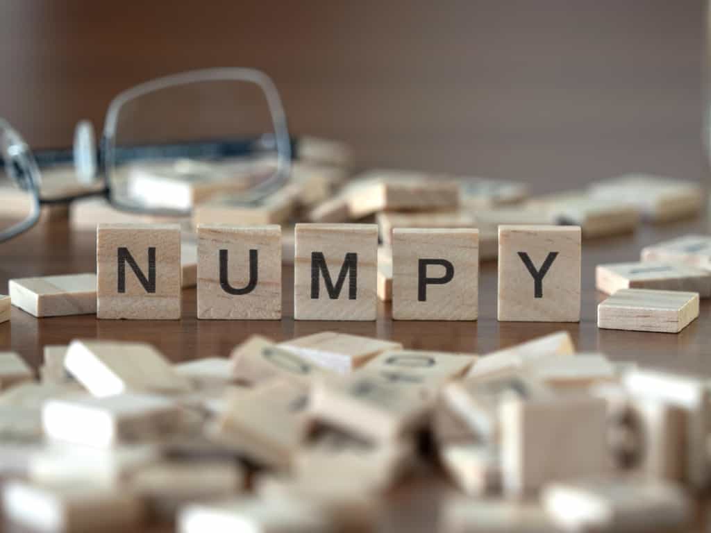 La bibliothèque Numpy de Python – représentation de Numpy en lettres de bois. © lexiconimages, AdobeStock