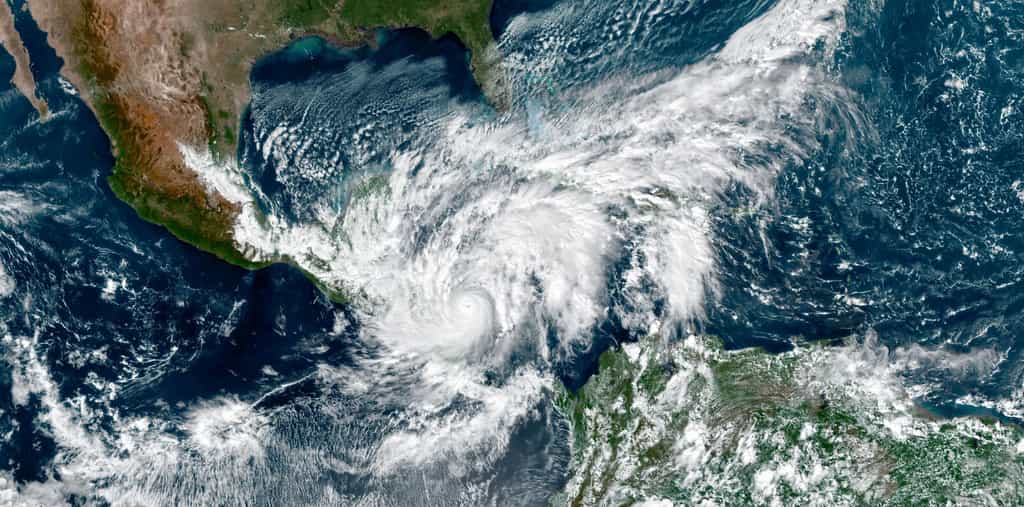 L'ouragan Eta vu de l'espace le 3 novembre lors de son passage en Amérique centrale. © Nasa, EarthObservatory
