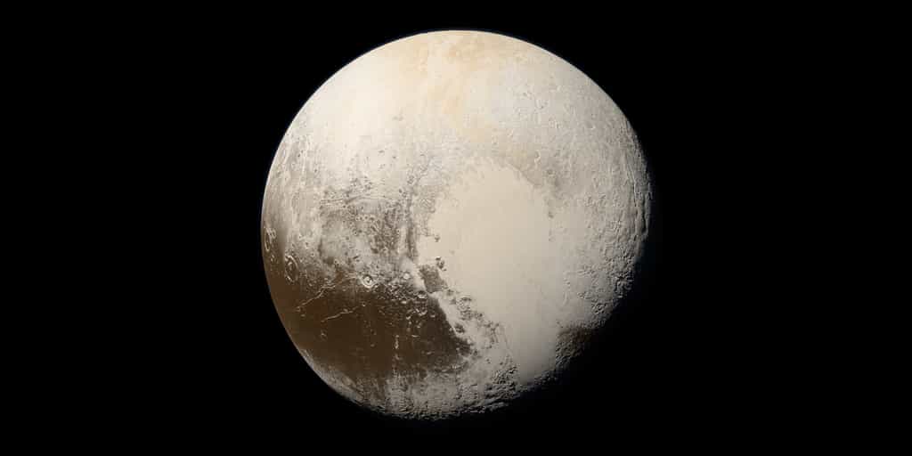 Pluton au naturel, sans maquillage. Image tirée des données de MVIC capturées lors du survol historique de la planète naine, le 14 juillet 2015. New Horizons était alors à 35.445 kilomètres de Pluton. © Nasa, JHUAPL, SwRI, Alex parker