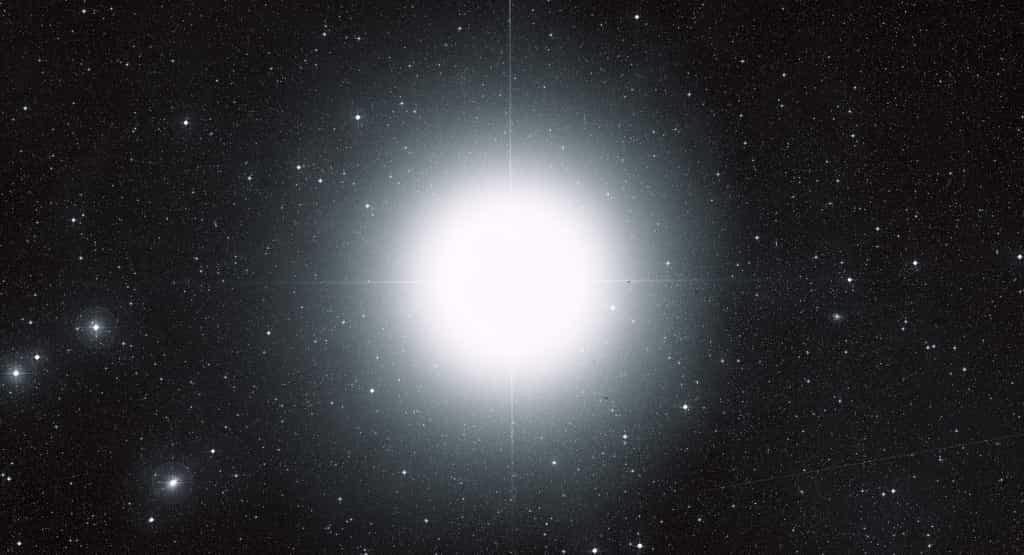 Sirius, l’étoile la plus brillante du ciel terrestre. © ESA, Hubble, Digitized Sky Survey 2, Davide De Martin