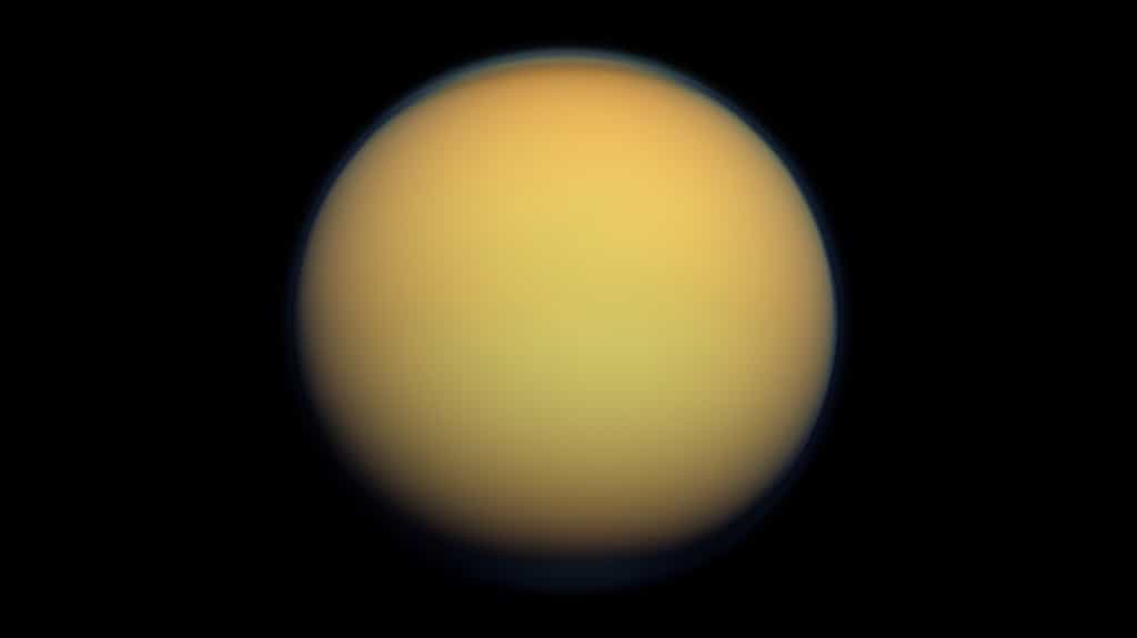 Titan photographiée par la sonde Cassini. © Nasa