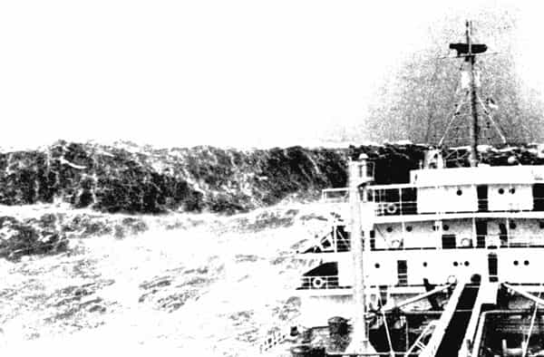 Un exemple de vague scélérate. Crédit : NOAA Photo Library
