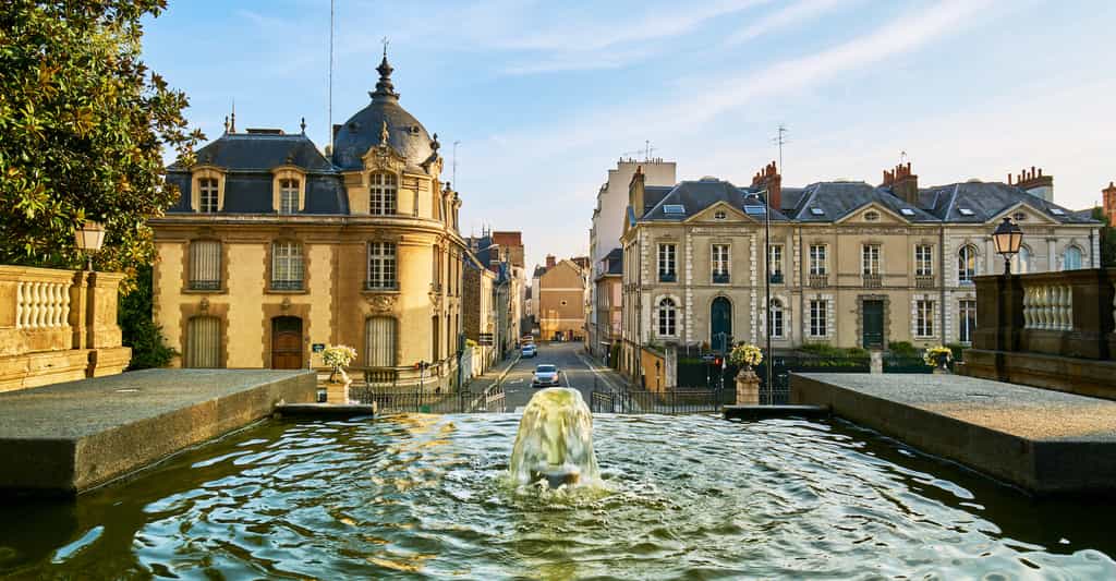 Sur une carte simulant la montée des eaux due au réchauffement climatique qui circule sur les réseaux sociaux, on voit la ville de Rennes disparaître sous les eaux. © LR Photographies, Adobe Stock