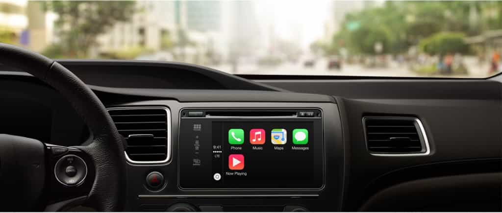 Honda devrait rapidement adopter le projet CarPlay à certains de ses modèles, permettant au conducteur de connecter son iPhone au tableau de bord de la voiture. © Apple