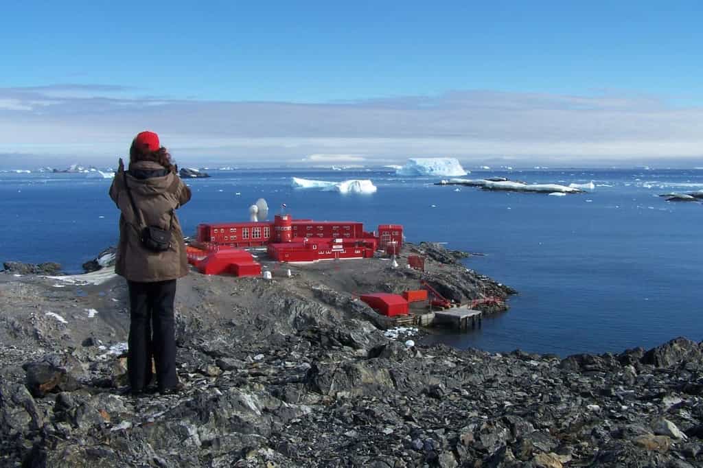 36 personnes, dont 10 civils, ont été contaminées à la Covid-19 sur la base chilienne de Bernardo O'Higgins Riquelme en Antarctique. © Stone Monki, Wikipedia