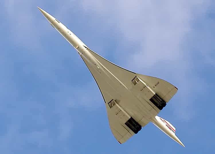 Concorde lors de son dernier vol commercial au-dessus de Londres le 26 novembre 2003. Auteur : Adrian Pingstone
