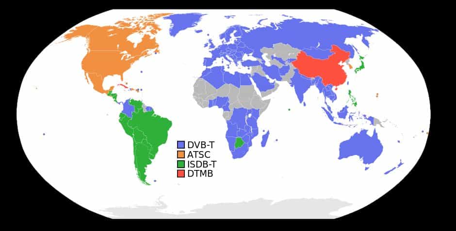 Les normes de diffusion de la télévision numérique terrestre dans le monde. En gris, les pays qui n'en disposent pas (en 2014). © Domaine public